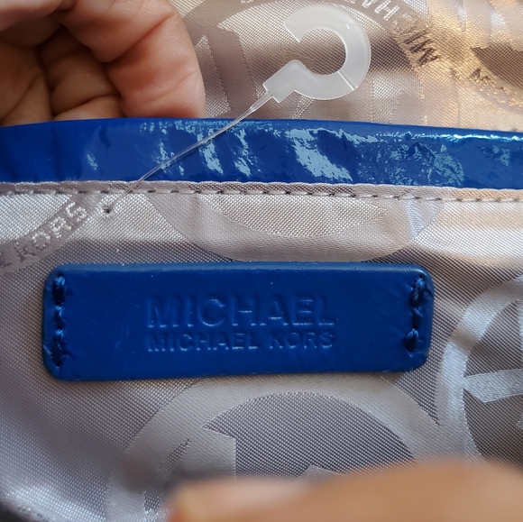 MICHAEL MICHAEL KORS Blue Clutch • NWOT - Picture 7 of 9